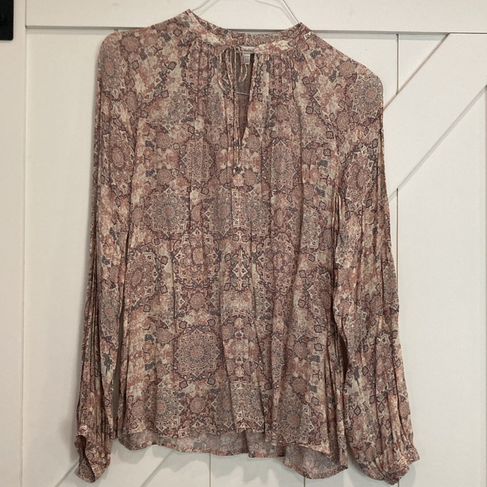 Lucky Brand women’s long sleeve top with tie neck, size XS